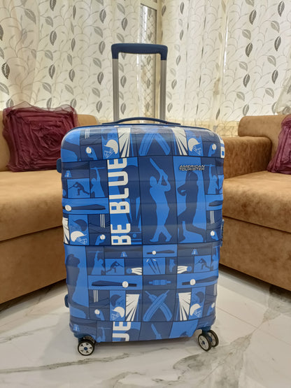 American Tourister play for blue Worldcup Trolly bag blue colour with 8 wheels