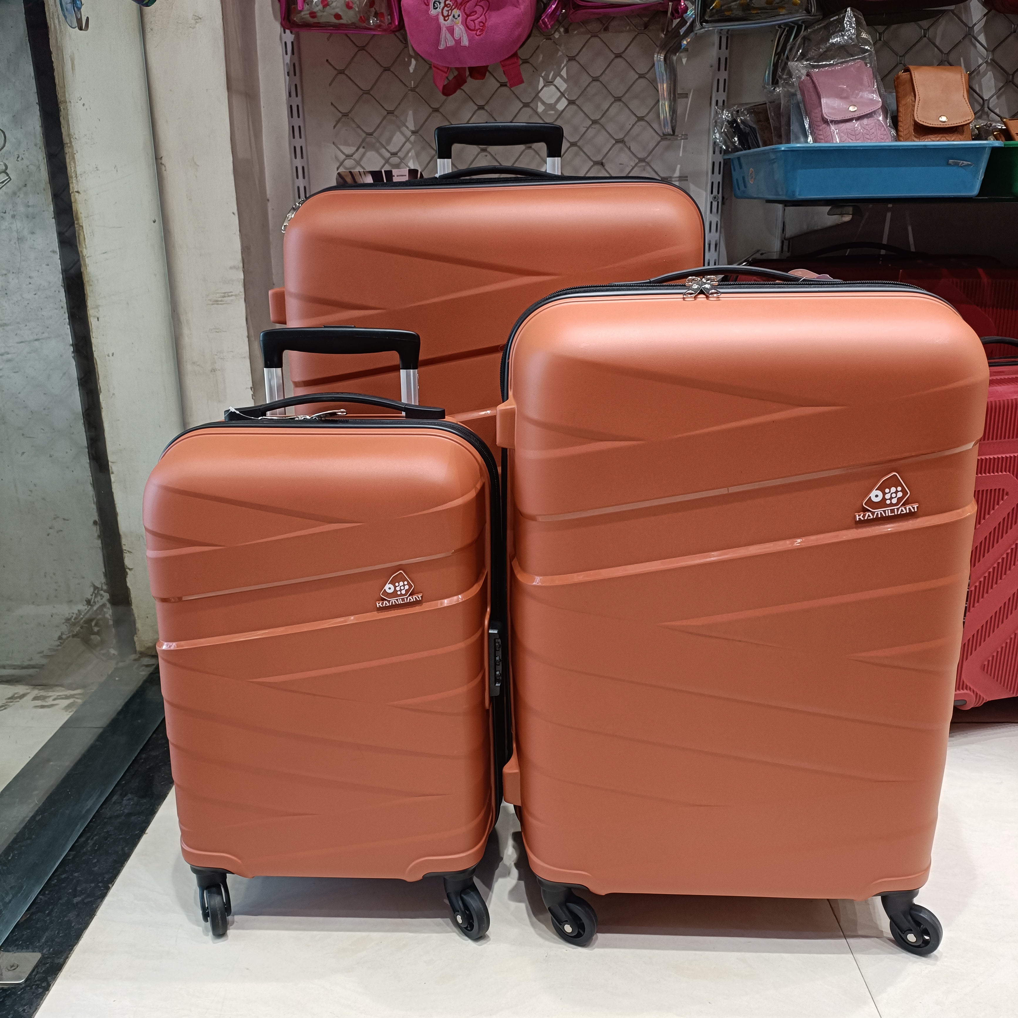 Kamiliant KAMI 3608 Blue Hand Luggage Bag in Chandigarh at best price by  Samsonite Showroom - Justdial